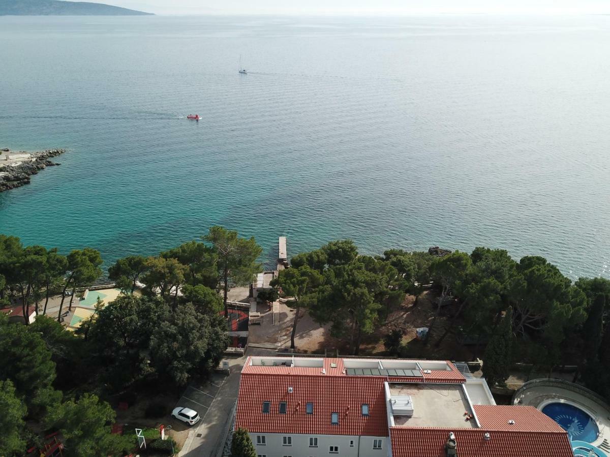 Sesar Apartments Krk - No. 1 Iva 크르크 외부 사진